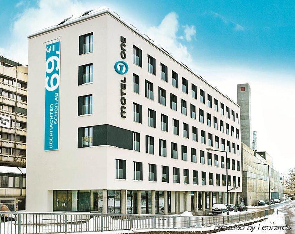 Motel One Salzburg-Mirabell Exterior photo