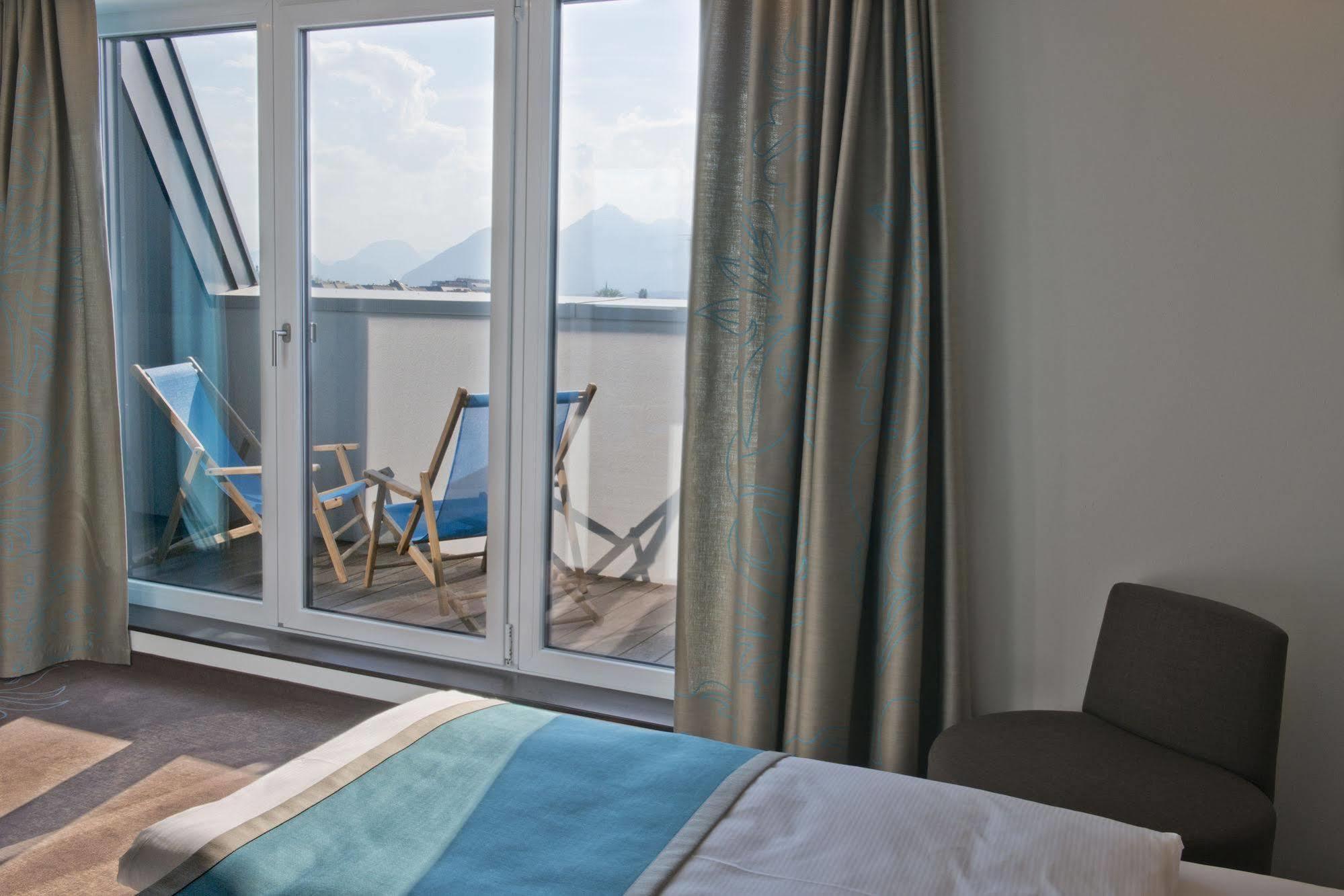 Motel One Salzburg-Mirabell Exterior photo